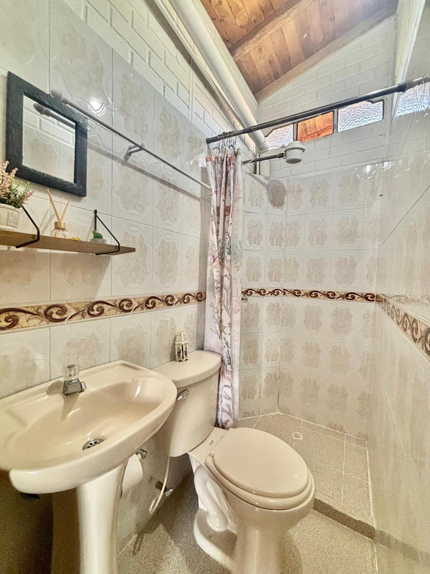 דירות Casa Guatapé מראה חיצוני תמונה
